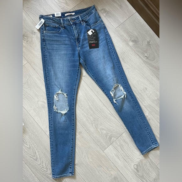 BNWT Levi’s 721 High Rise Skinny Denim - Size 30 - Picture 1 of 5